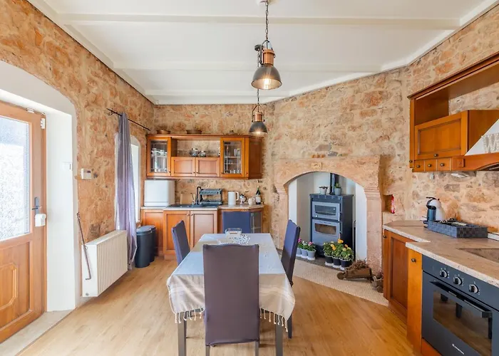 Crete Island Iraklion Thrapsano House For Up To 8 Persons